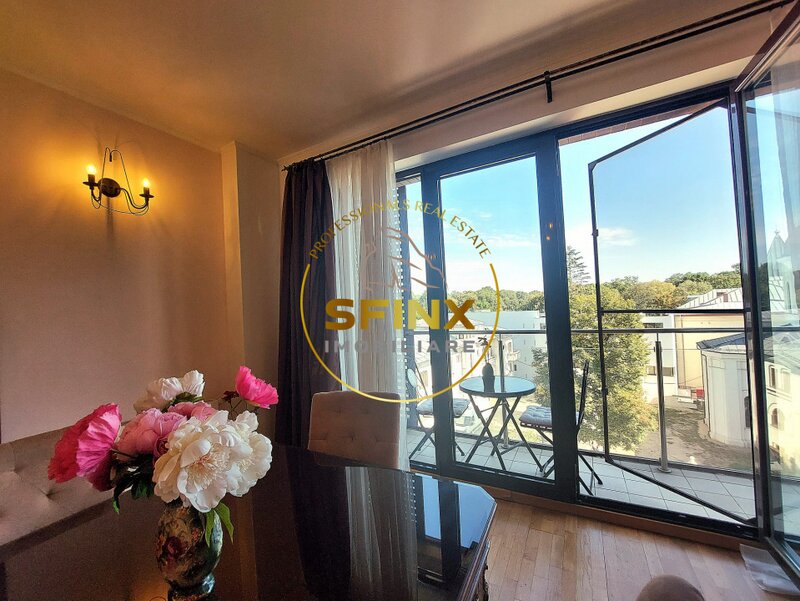 Kiseleff, view to park, 3 room apartment with garage. Pet friendly.